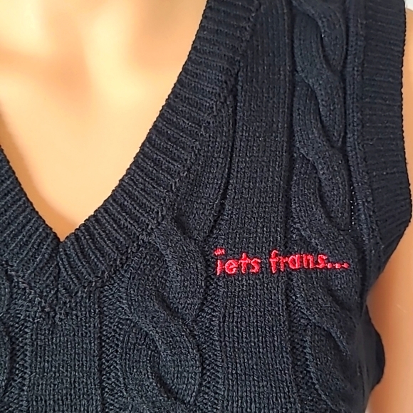 IETS FRANS V-Neck Sweater Vest - Picture 4 of 8